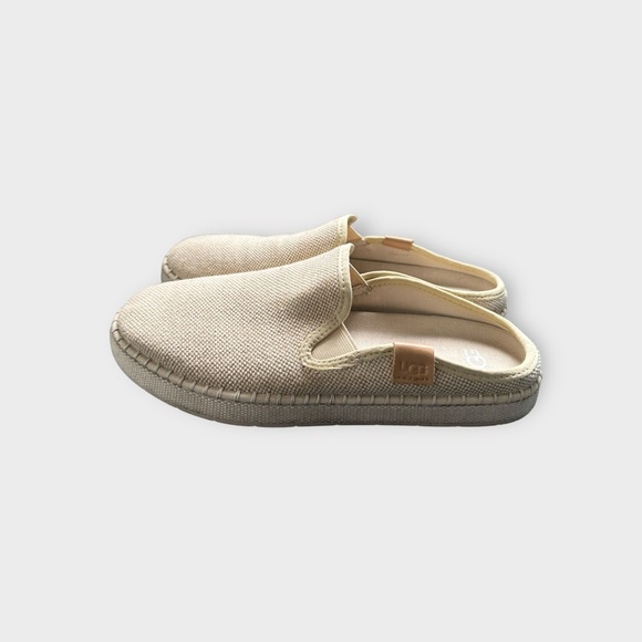 Ugg Delu natural slip-ons, size 8 - Picture 5 of 8